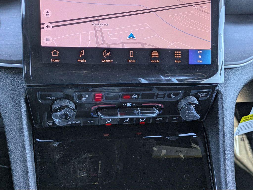 new 2025 Jeep Grand Cherokee car, priced at $50,736