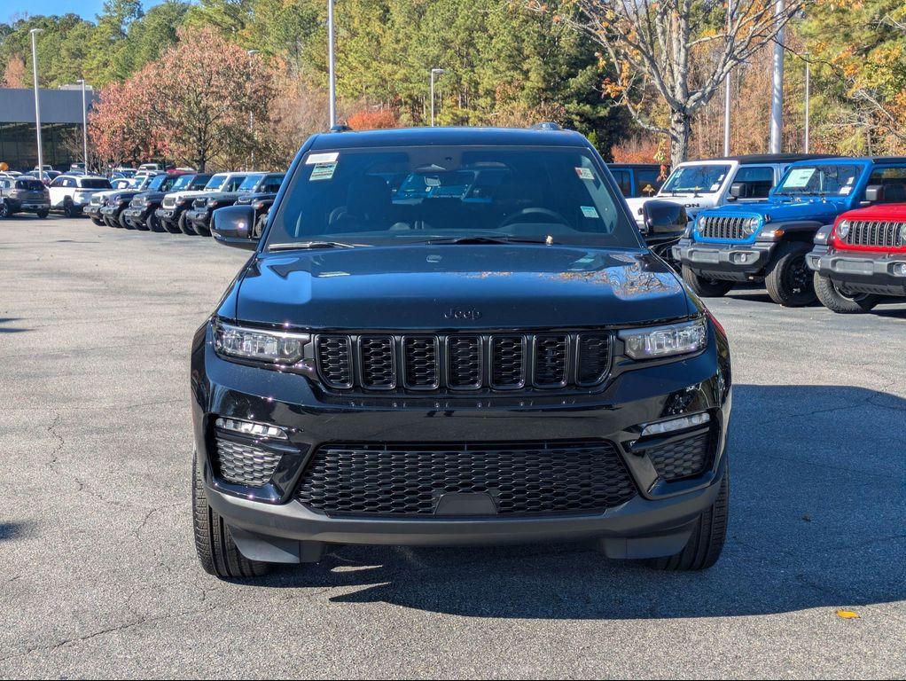 new 2025 Jeep Grand Cherokee car, priced at $50,736