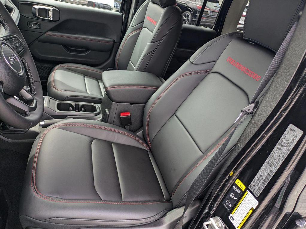 new 2025 Jeep Wrangler car, priced at $62,859