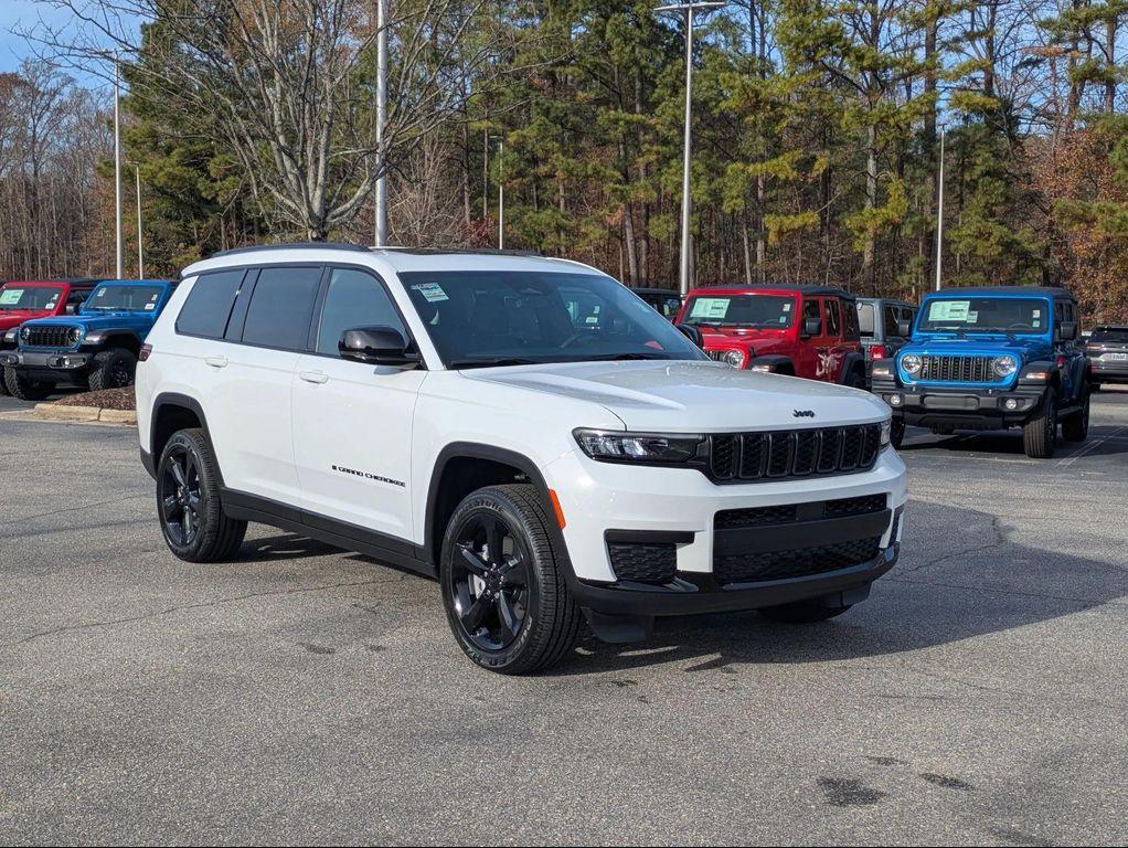 new 2025 Jeep Grand Cherokee L car, priced at $47,942
