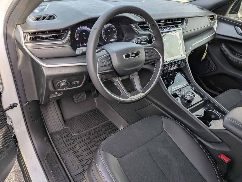 new 2025 Jeep Grand Cherokee L car, priced at $47,942