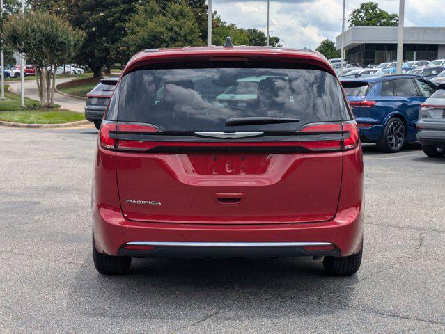 new 2025 Chrysler Pacifica car, priced at $44,023