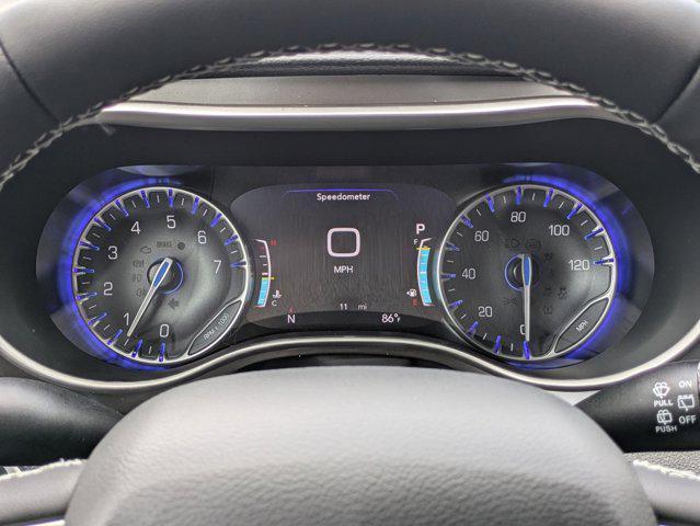 new 2025 Chrysler Pacifica car, priced at $44,023