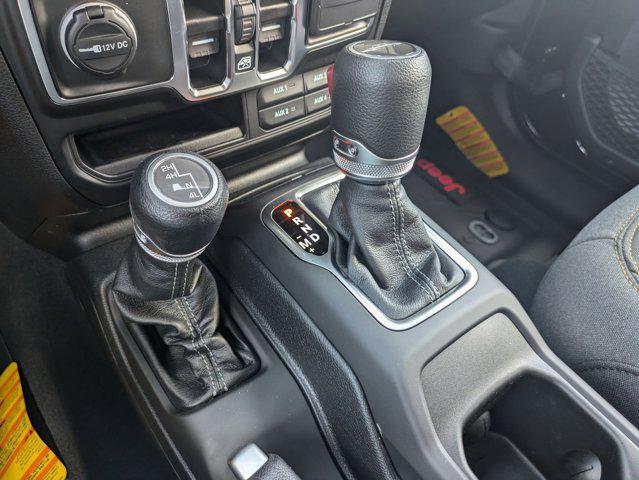 new 2025 Jeep Gladiator car, priced at $44,735