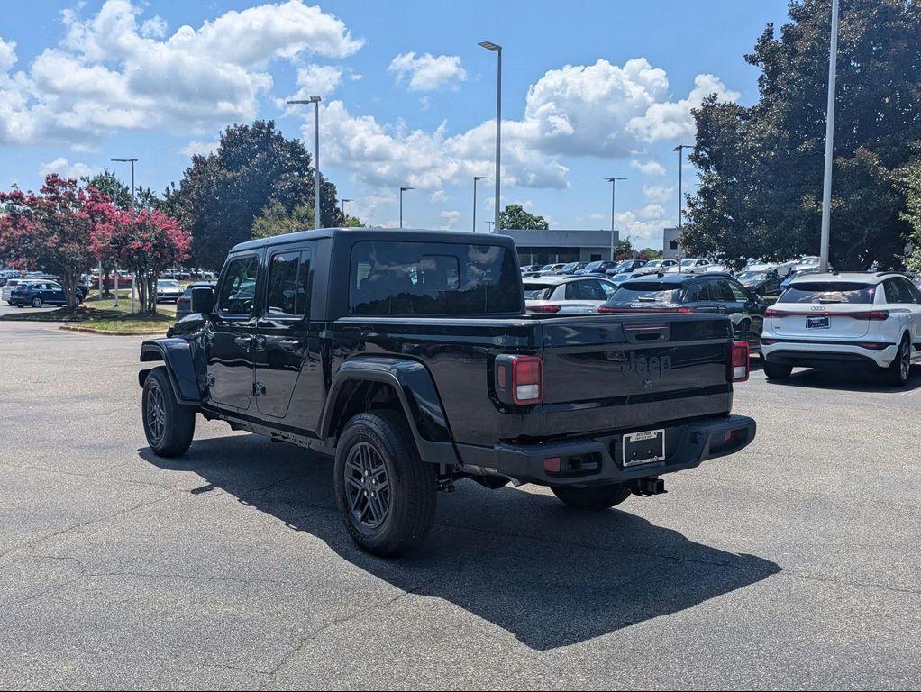 new 2025 Jeep Gladiator car, priced at $46,934