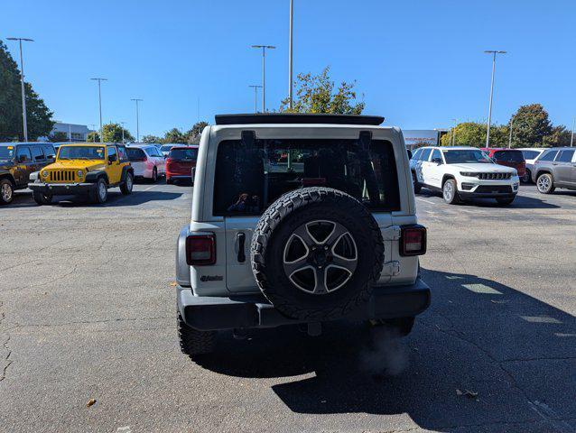 used 2022 Jeep Wrangler Unlimited car, priced at $33,577