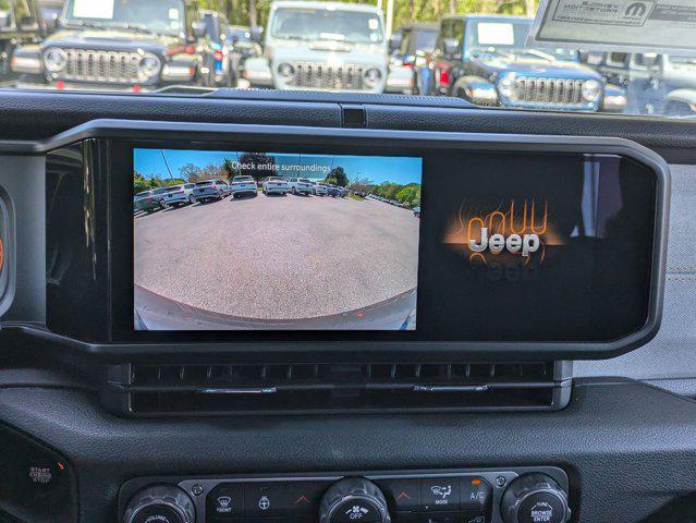 new 2025 Jeep Wrangler car, priced at $45,870