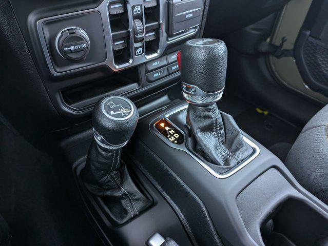 new 2025 Jeep Wrangler car, priced at $45,870