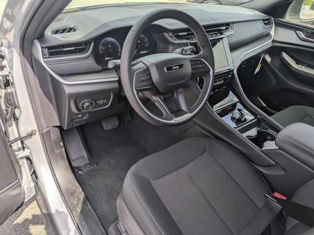 new 2025 Jeep Grand Cherokee L car, priced at $42,177