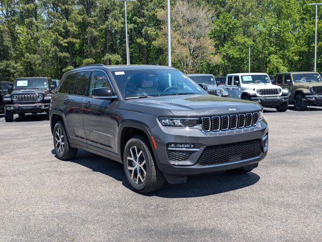 new 2025 Jeep Grand Cherokee car, priced at $48,357