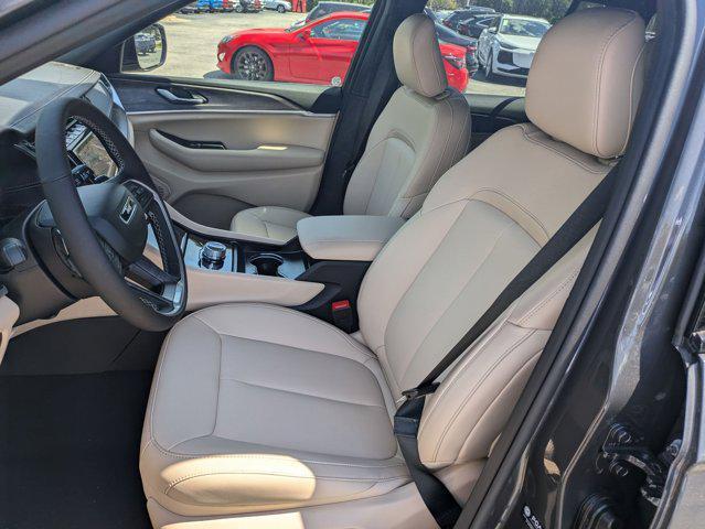 new 2025 Jeep Grand Cherokee car, priced at $48,357