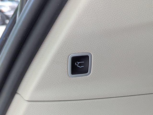 used 2023 Chrysler Pacifica car, priced at $23,977