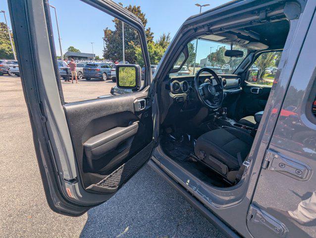 used 2022 Jeep Gladiator car, priced at $34,998