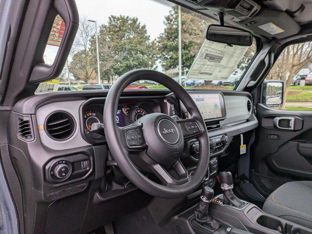 new 2025 Jeep Gladiator car, priced at $45,235