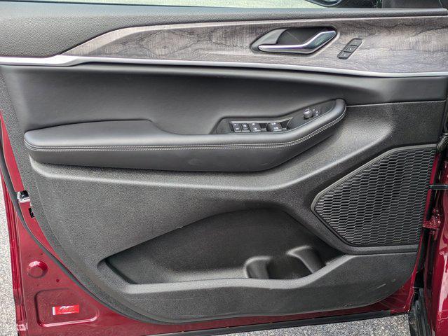 new 2025 Jeep Grand Cherokee L car, priced at $50,828