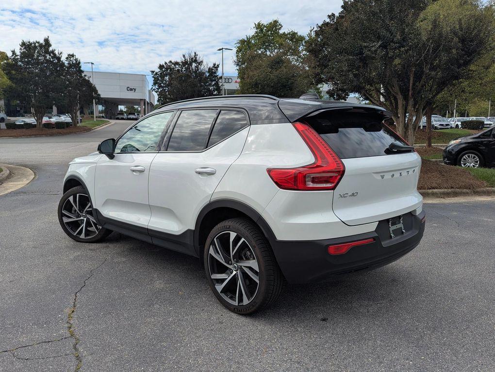 used 2021 Volvo XC40 car, priced at $21,977