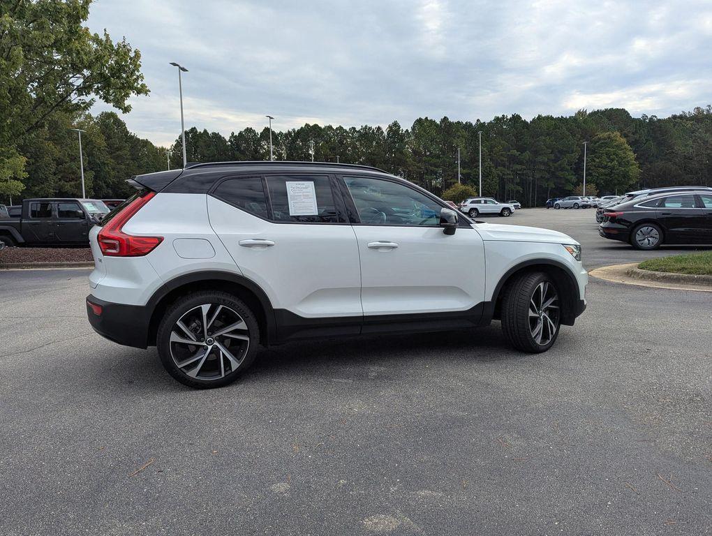 used 2021 Volvo XC40 car, priced at $21,977