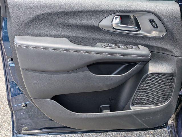 new 2025 Chrysler Pacifica car, priced at $49,713