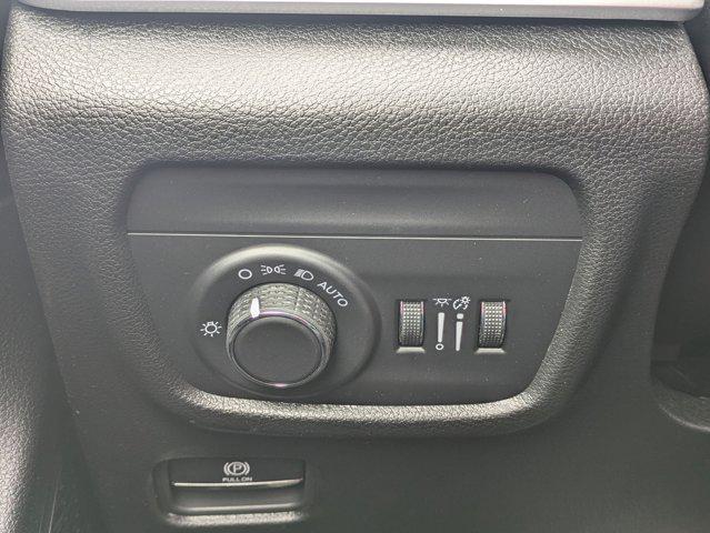 new 2025 Jeep Grand Cherokee car, priced at $43,370