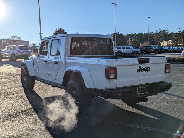 new 2025 Jeep Gladiator car, priced at $40,471