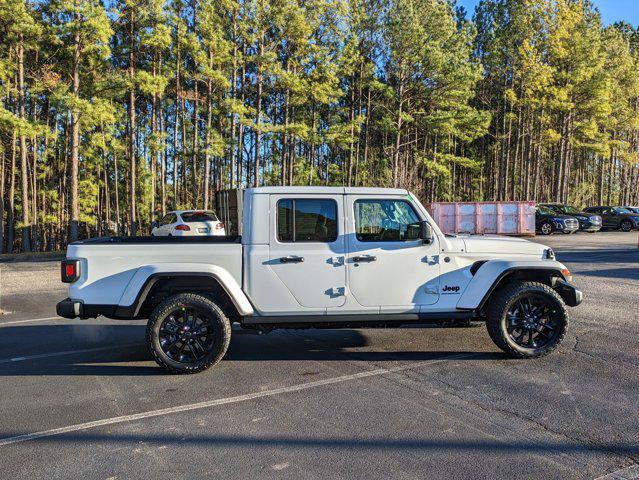 new 2025 Jeep Gladiator car, priced at $40,471