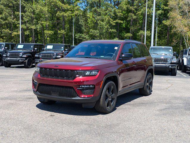 new 2025 Jeep Grand Cherokee car, priced at $47,761