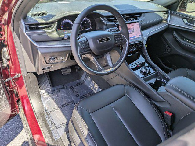 new 2025 Jeep Grand Cherokee car, priced at $47,761
