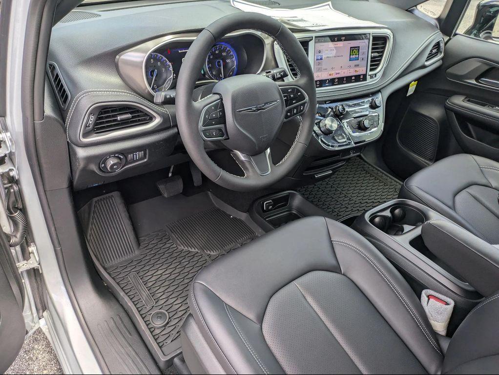 new 2026 Chrysler Pacifica car, priced at $41,968