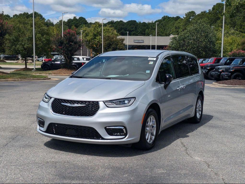 new 2026 Chrysler Pacifica car, priced at $41,968