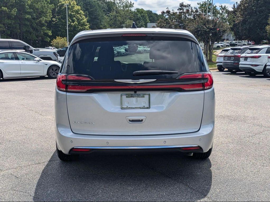 new 2026 Chrysler Pacifica car, priced at $41,968