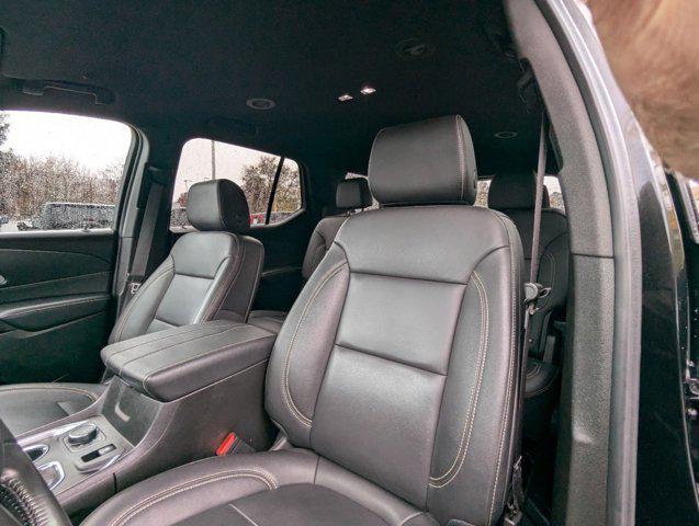 used 2022 Chevrolet Traverse car, priced at $30,977