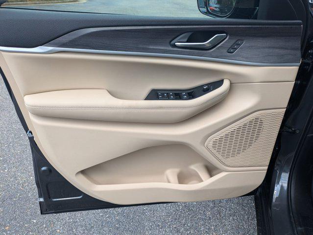 new 2025 Jeep Grand Cherokee L car, priced at $51,485