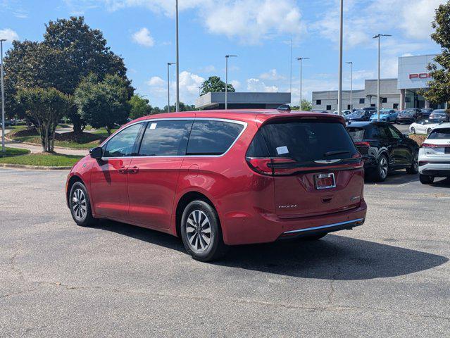 new 2025 Chrysler Pacifica Hybrid car, priced at $56,354