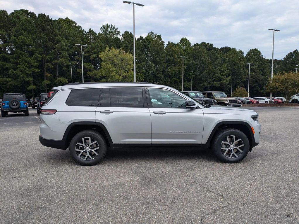new 2025 Jeep Grand Cherokee L car, priced at $51,866