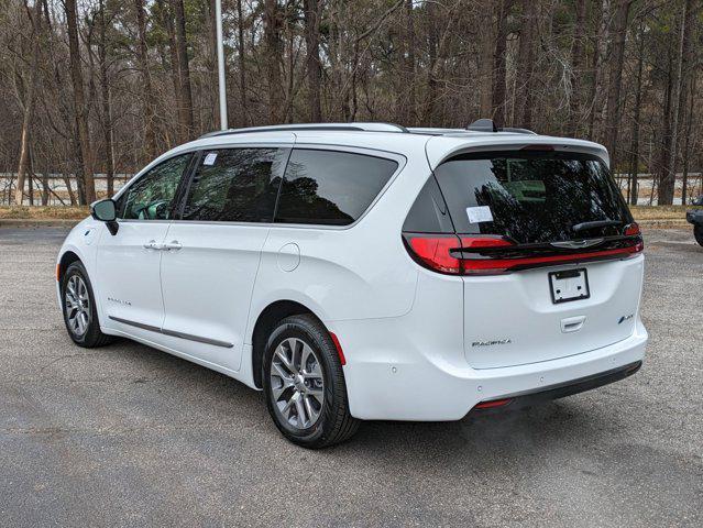 new 2025 Chrysler Pacifica car, priced at $56,556