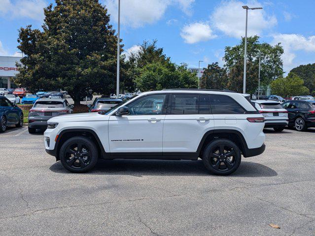 new 2025 Jeep Grand Cherokee car, priced at $50,094