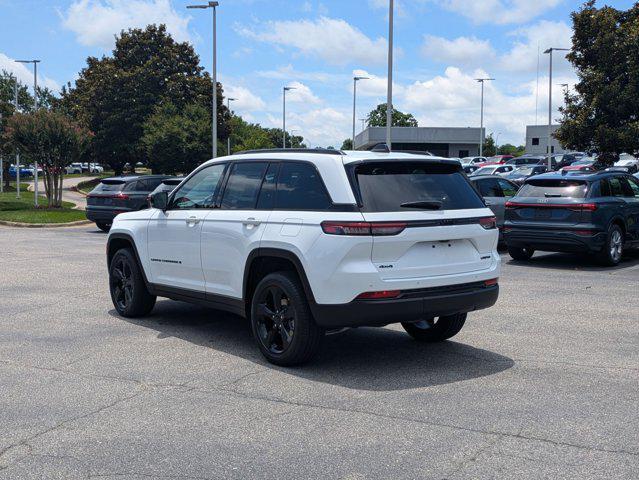 new 2025 Jeep Grand Cherokee car, priced at $50,094