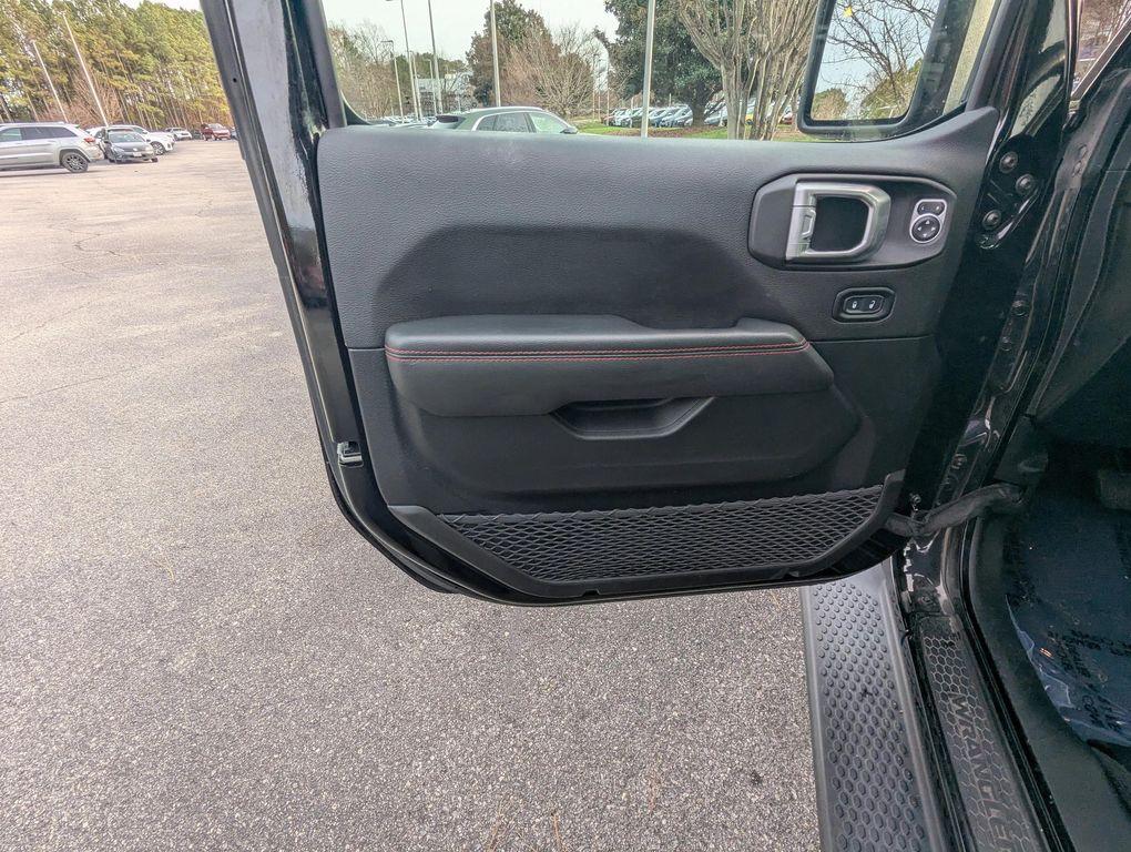 used 2021 Jeep Wrangler Unlimited car, priced at $32,877