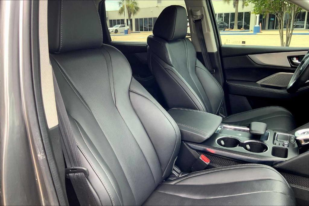 used 2024 Acura MDX car, priced at $46,995