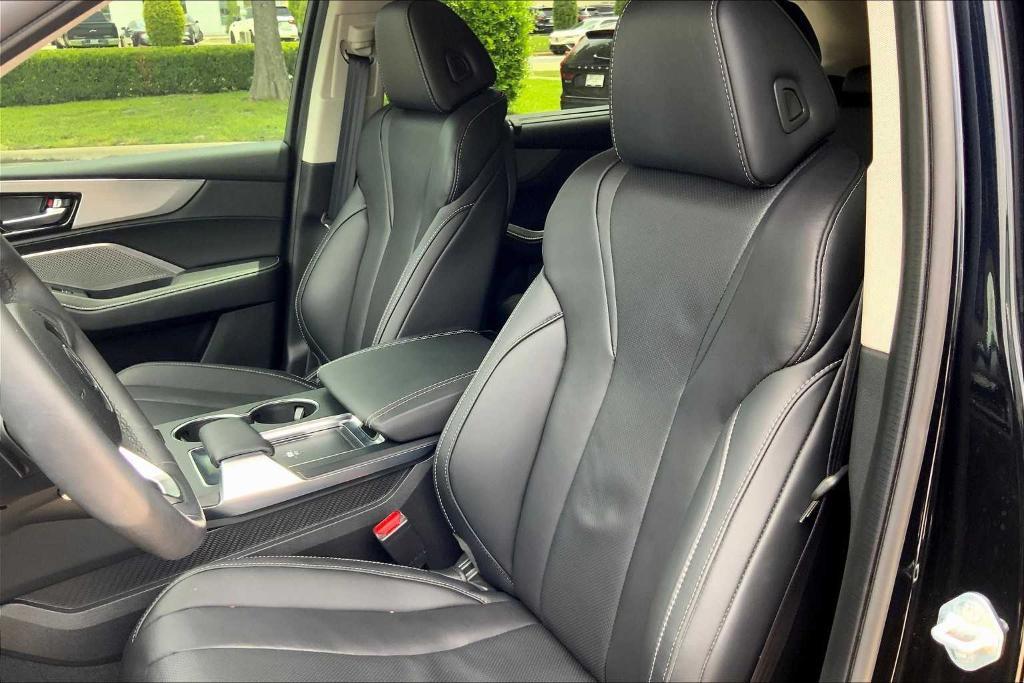 used 2024 Acura MDX car, priced at $46,495