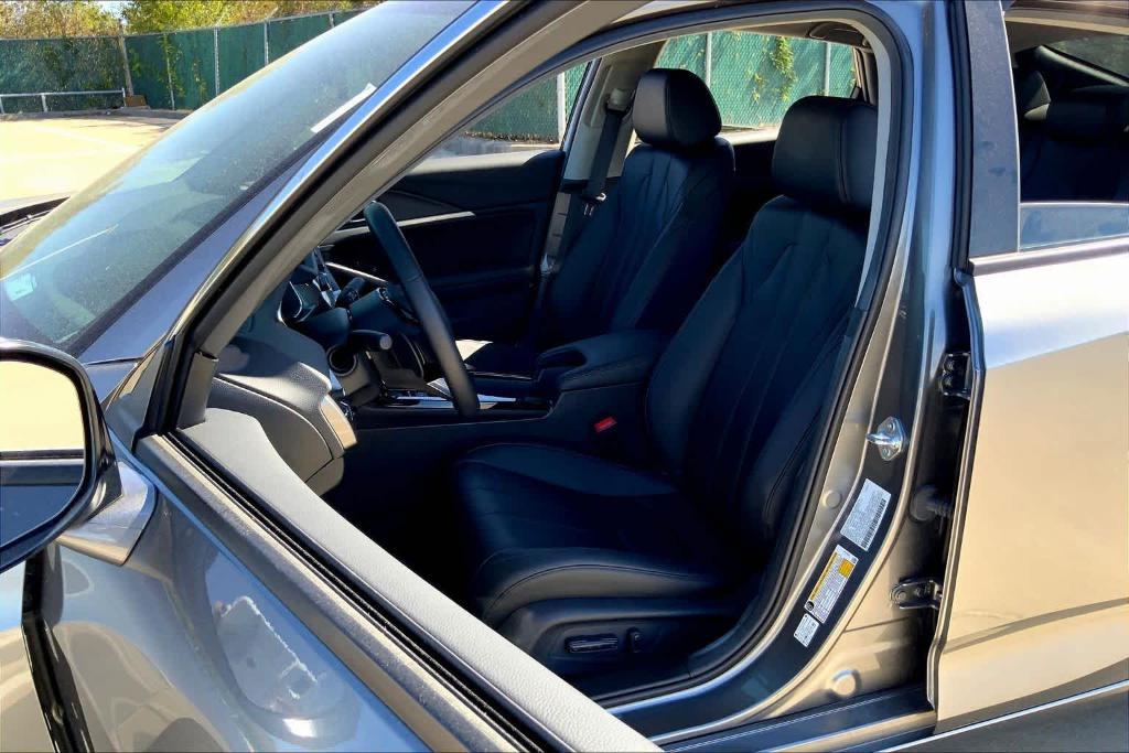 used 2025 Acura Integra car, priced at $29,995