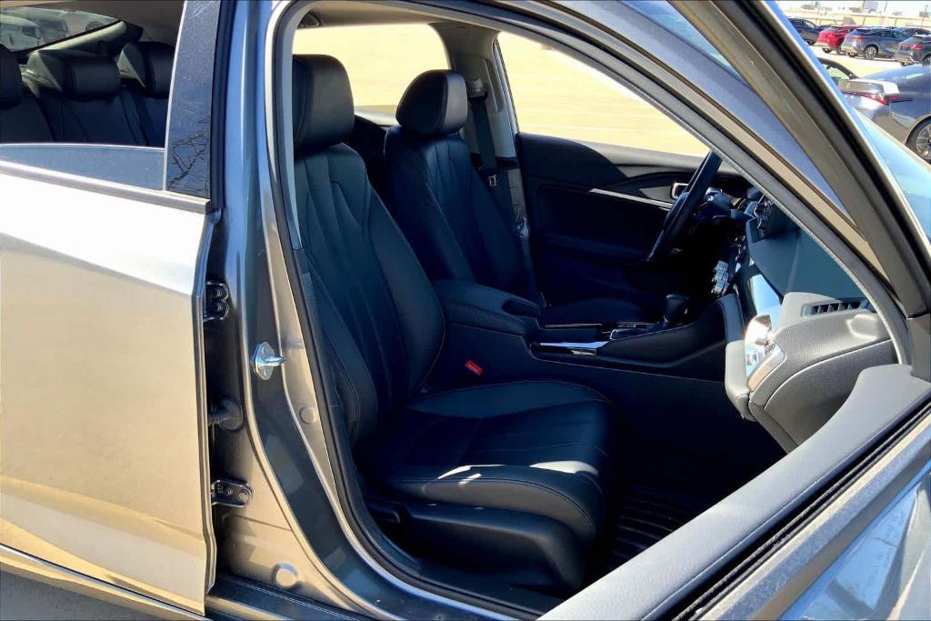 used 2025 Acura Integra car, priced at $29,995