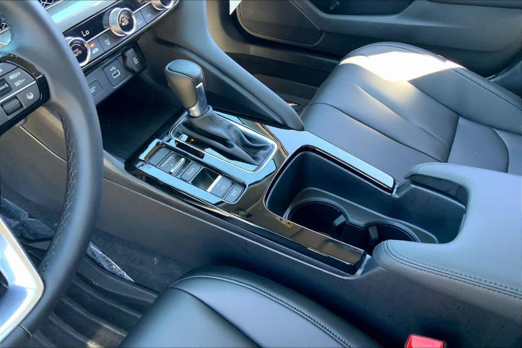 used 2025 Acura Integra car, priced at $29,995