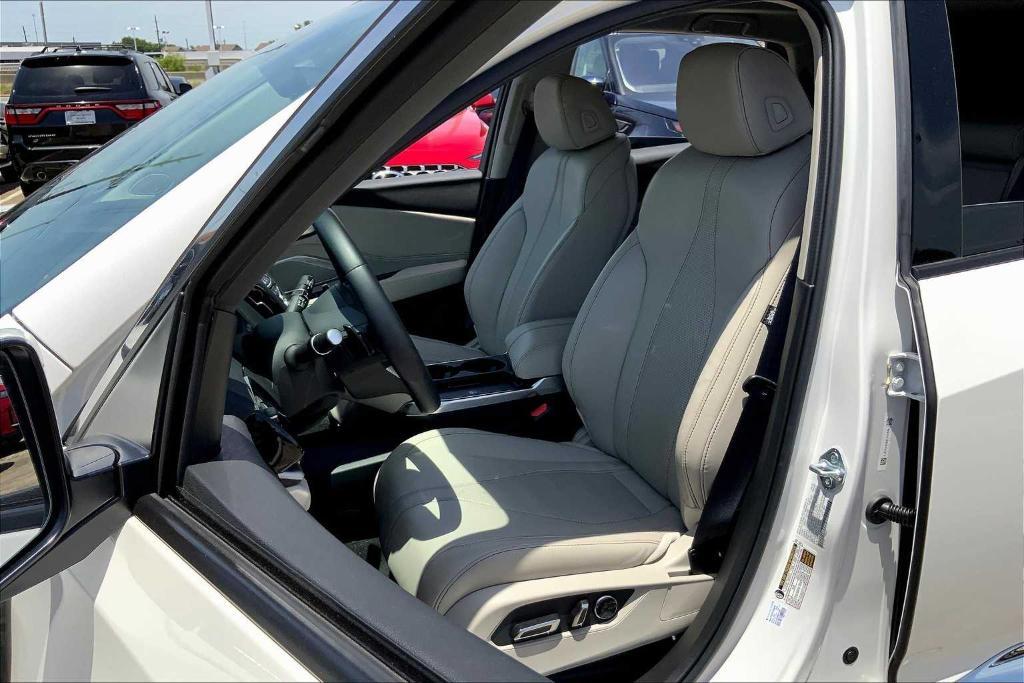 used 2025 Acura RDX car, priced at $43,995