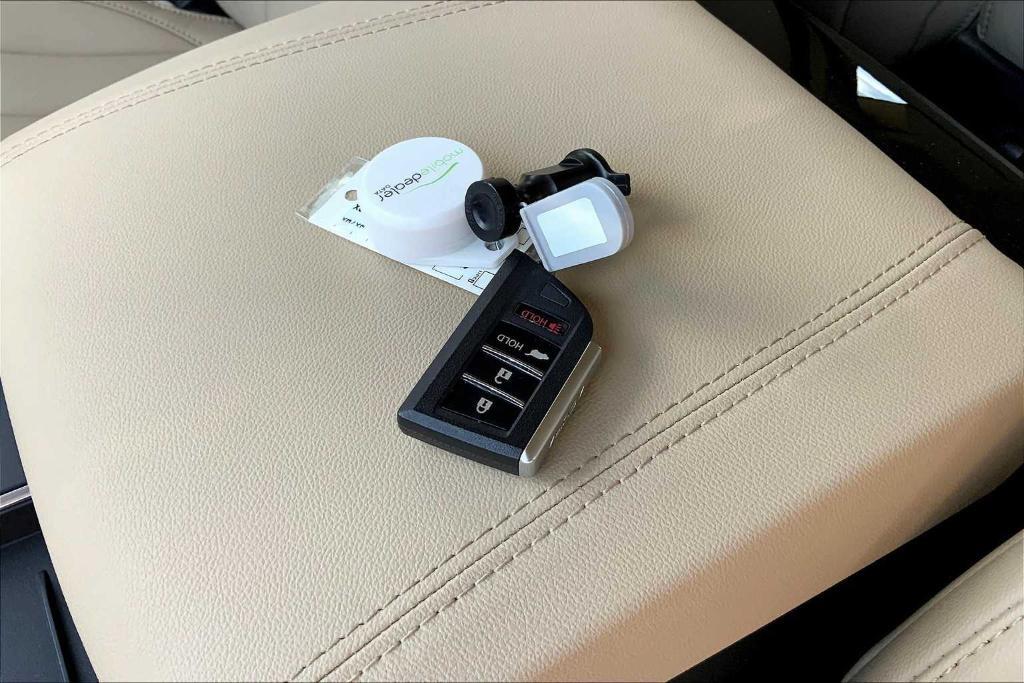 used 2025 Acura MDX car, priced at $47,495