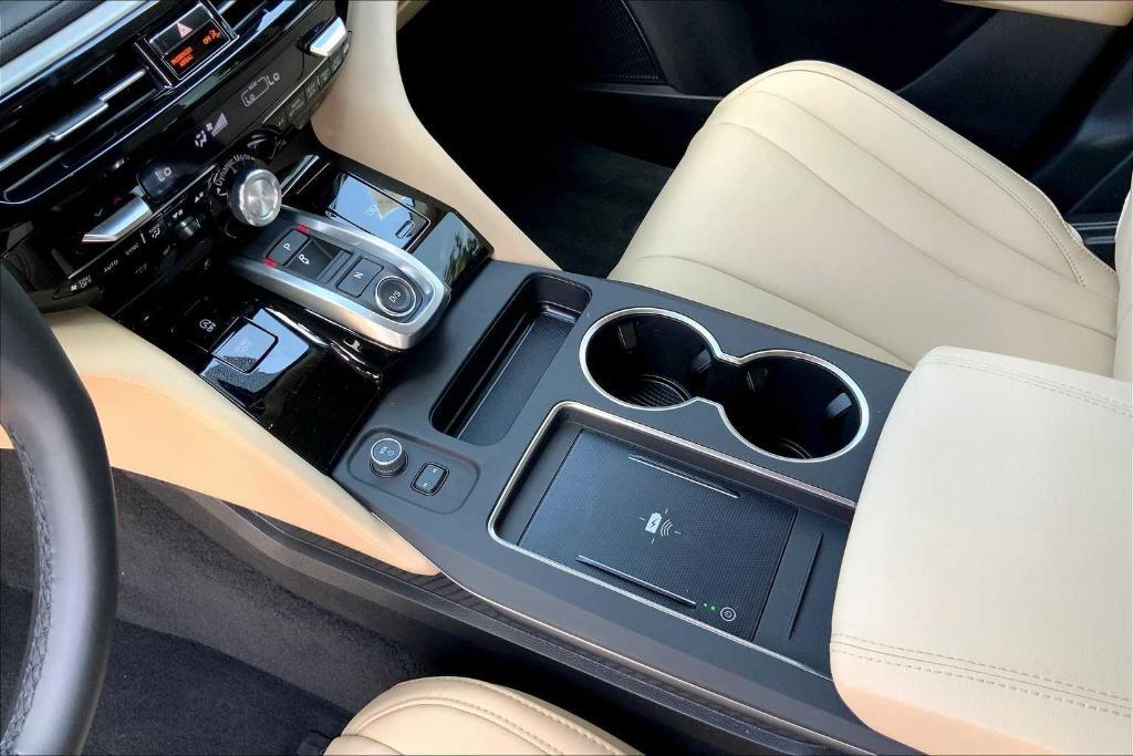 used 2025 Acura MDX car, priced at $47,495