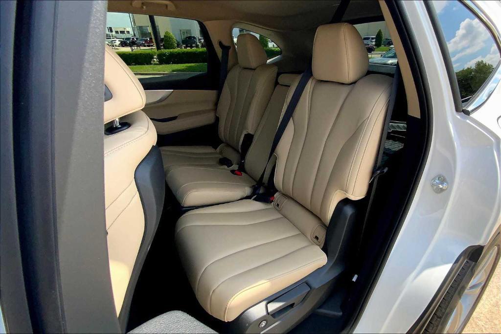 used 2025 Acura MDX car, priced at $47,495