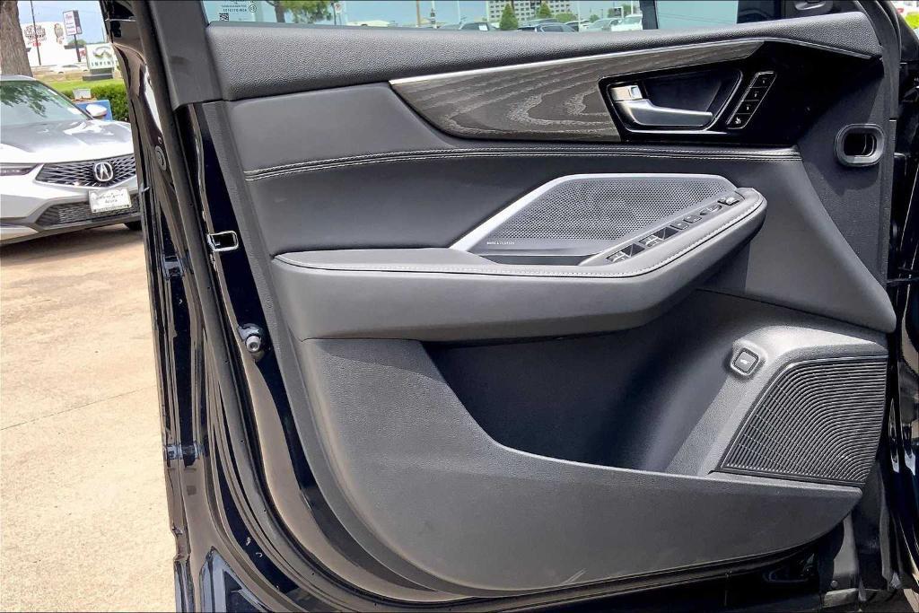 new 2025 Acura MDX car, priced at $68,250