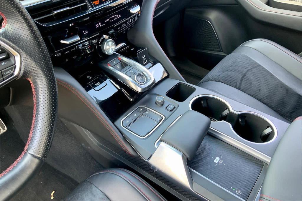 used 2022 Acura MDX car, priced at $38,495