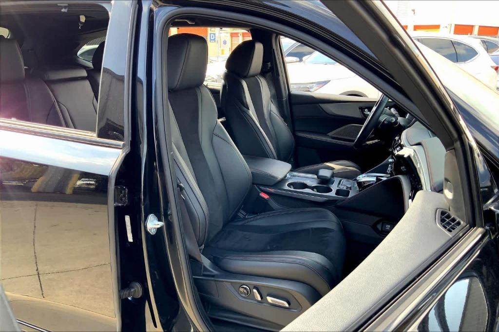 used 2022 Acura MDX car, priced at $38,495